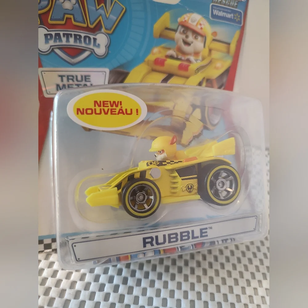 Paw Patrol True Metal Rubble Ready Race Rescue Car NWT Nickelodeon